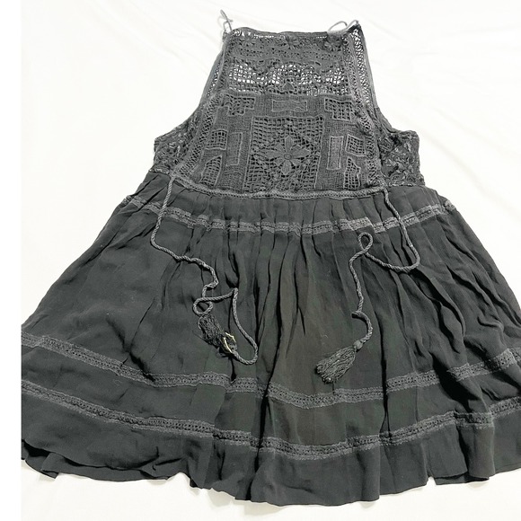 Free People Black Emily Crochet Lace Mini Dress Sleeveless Boho Summer Bohemian - Picture 3 of 10